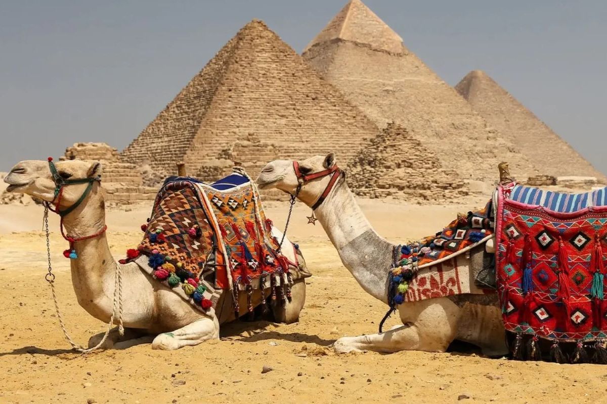Piramide u Gizi, jedno od sedam čuda antičkog sveta.