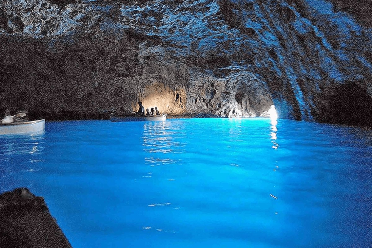 Grotta Azzurra-plava pećina